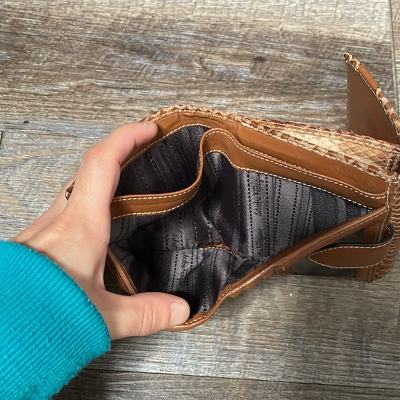 Vintage Salvatore Ferragamo python wallet - Picture 7 of 8